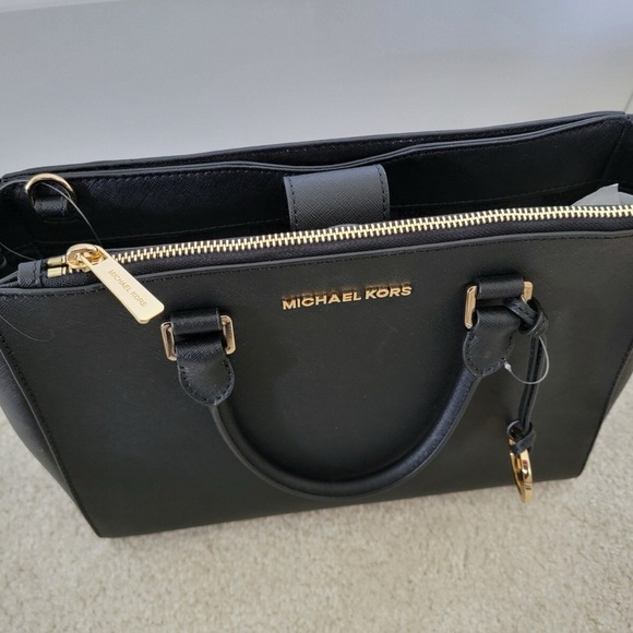 ~MICHAEL KORS Black Kellen Medium Saffiano Leather Satchel w/Gold MK Charm~ - Picture 3 of 11